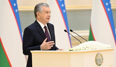 “Bu bizning millatga xos bo‘lmagan chidab bo‘lmas illat” – prezident ayollarga nisbatan zo‘ravonlikka to‘xtaldi