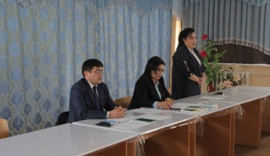 Мамлакатимизда шу кунларда «Инсон ҳуқуқлари ҳафталиги» ўтказилмоқда. Ҳафталик доирасида Чирчиқ тиббиёт коллежида «Судья ва ёшлар» учрашуви бўлиб ўтди. Учрашувда фуқаролик ишлари бўйича Чирчиқ туманлараро суди судьялари Шоира Эрметова, Қизлархон Ағзамова, Нозимжон Исмоилов, коллеж ўқитувчи ва ўқувчилари ҳамда ОАВ вакиллари иштирок этди.
