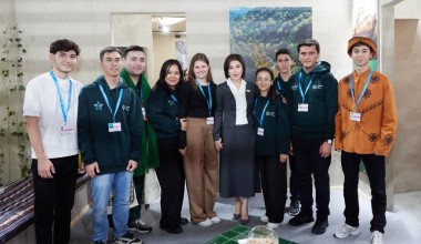 The First Lady gets acquainted with the National Pavilion of Uzbekistan at COP29