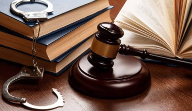 Imtiyoz va ijtimoiy kafolatlarni ta’minlamagan mansabdor shaxslarga jarima solinadi