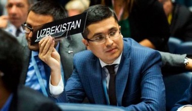 УЛУҒБЕК Хидирович Лапасов Ўзбекистон Республикасининг Бирлашган Миллатлар Ташкилотидаги Доимий вакили лавозимига тайинланди