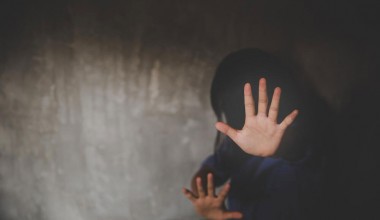 Zo‘ravonlikdan jabrlangan bolalar uchun professional tutingan oila xizmati yo‘lga qo‘yiladi