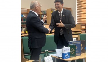 Ҳиндистон Конституцияси илк бор ўзбек тилида  нашр этилди