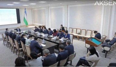 Президентимизнинг “Ўзбекистон Республикасида инсон ҳуқуқлари соҳасидаги миллий таълим дастурини тасдиқлаш тўғрисида”ги қарори мазмун-моҳияти, белгиланган устувор вазифалар муҳокама қилинди.