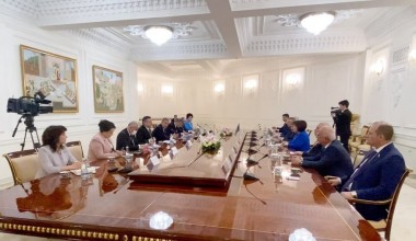 Ўзбекистон — Озарбайжон: парламентлараро алоқалар янада кенгаяди