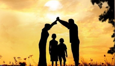 OILADA QADR VA E’ZOZ TOPGAN AYOL 