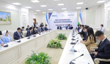 Ёшларнинг ҳуқуқлари ва манфаатларини ҳимоя қилиш масалалари кўриб чиқилди