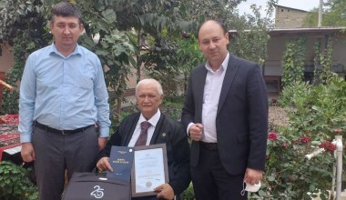Ustozlarga ehtirom